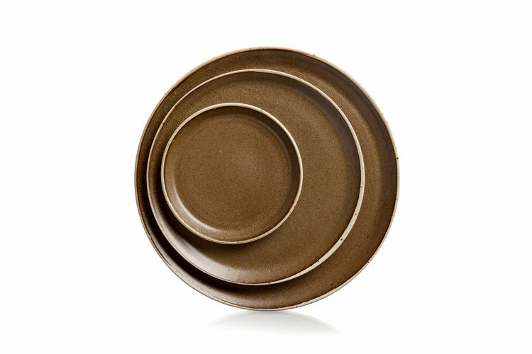 Frokosttallerken i stentøj fra Vangs Keramiske Værksted, Ø21,5 cm